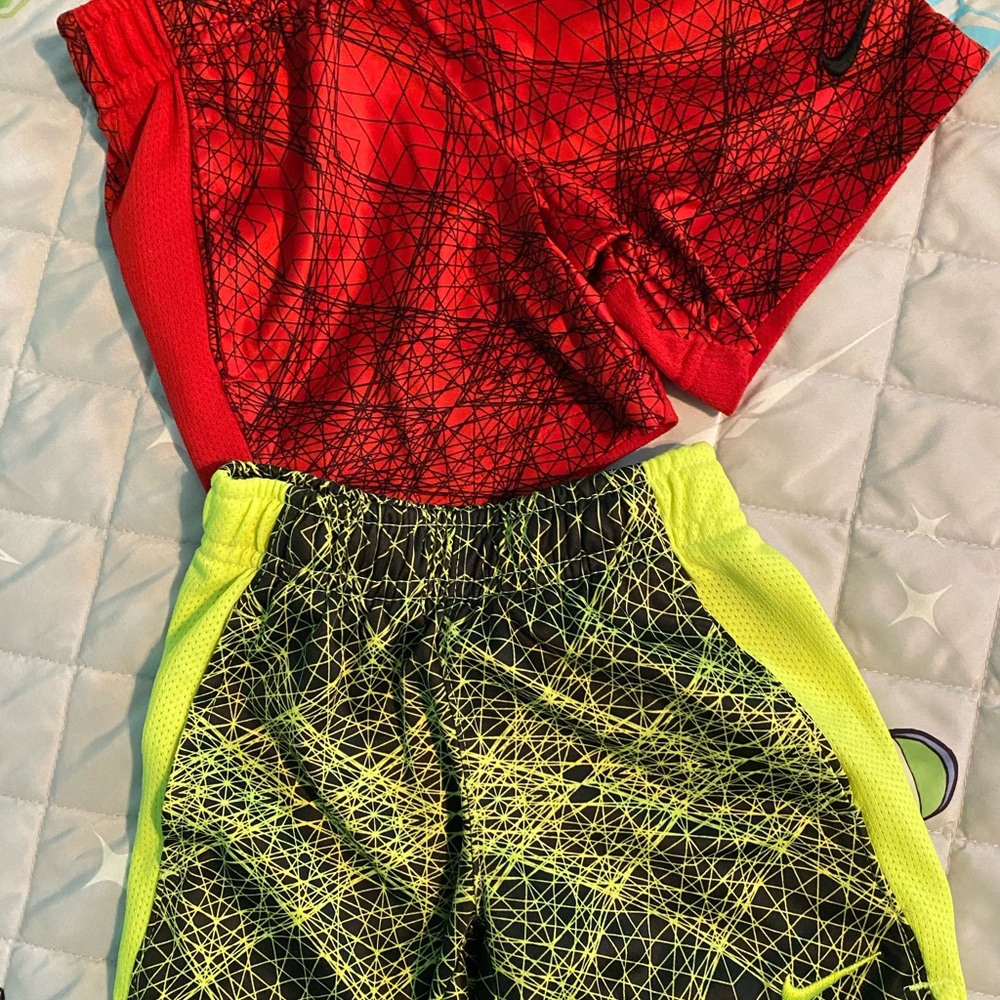 Nike Dri-fit shorts 100% polyester 2t